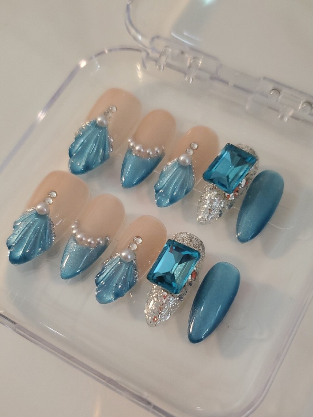 Blue Pearl & Crystal Accent False Nail Set